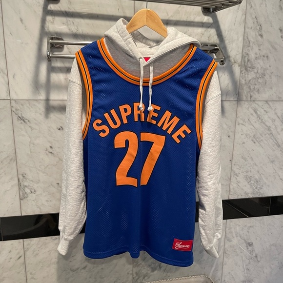 Supreme hoodie - Picture 4 of 8